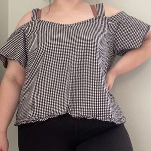 3/$15 Black and White Gingham Blouse